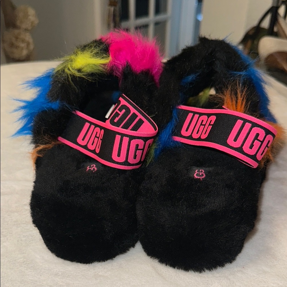 UGG SZ 10 YEAH Multicolor PARTY Fluffy Slippers - Picture 4 of 6